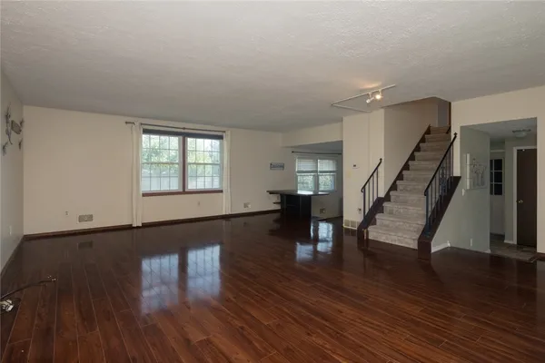 $225,000 | 30 Halmore Drive, Irondequoit, NY 14609