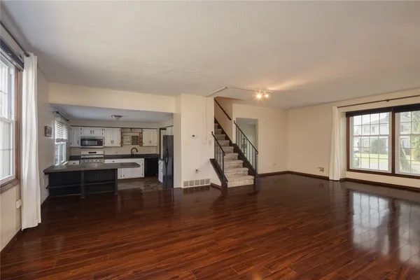 $225,000 | 30 Halmore Drive, Irondequoit, NY 14609