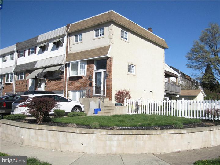 12208 Barbary Road Philadelphia, PA 19154 - Photo 1 of 17