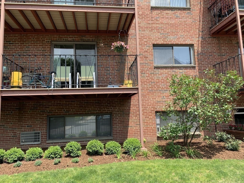 26 Waverly Street, Unit 202 Boston, MA 02135 - Photo 12 of 19
