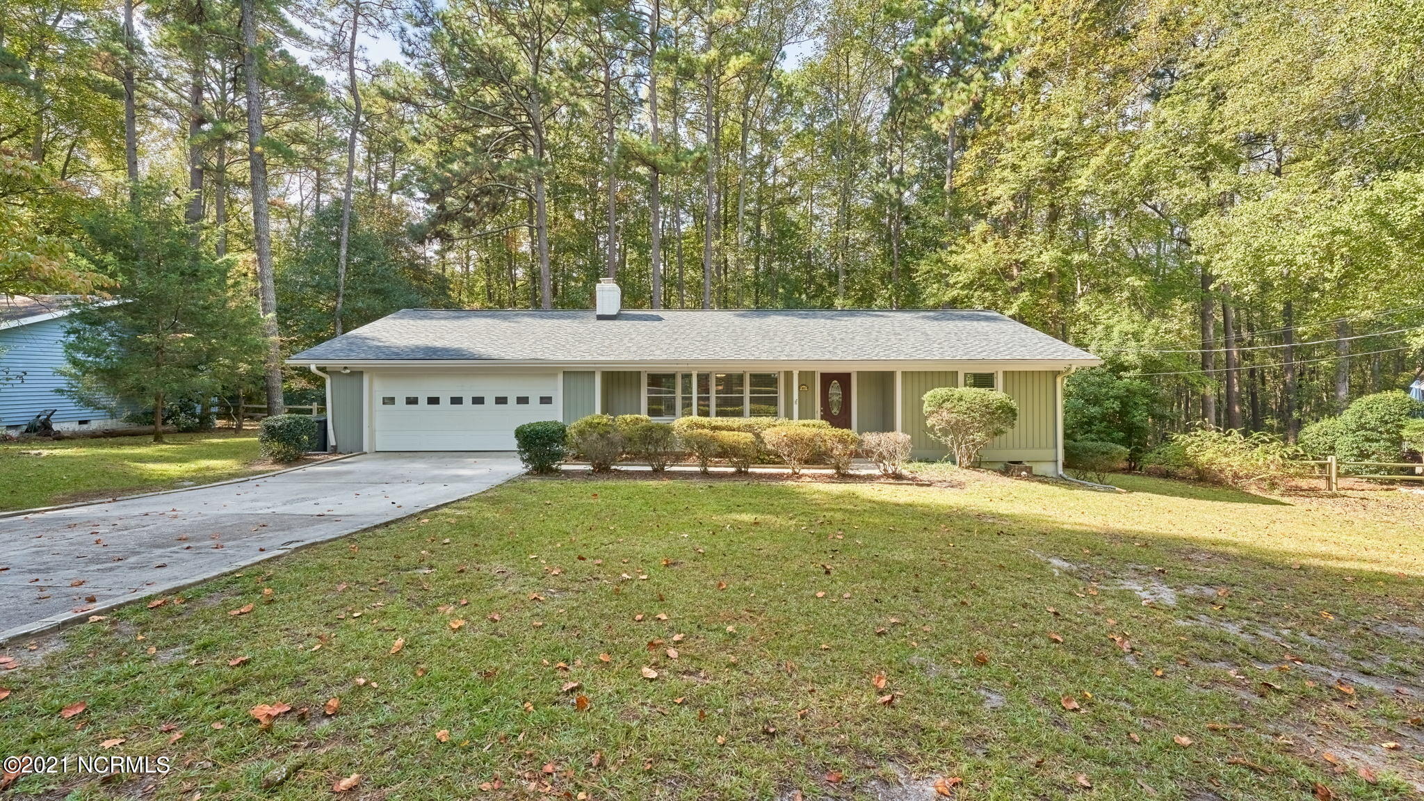 160 Boiling Spring Circle Southern Pines, NC 28387 - Photo 1 of 33 Front