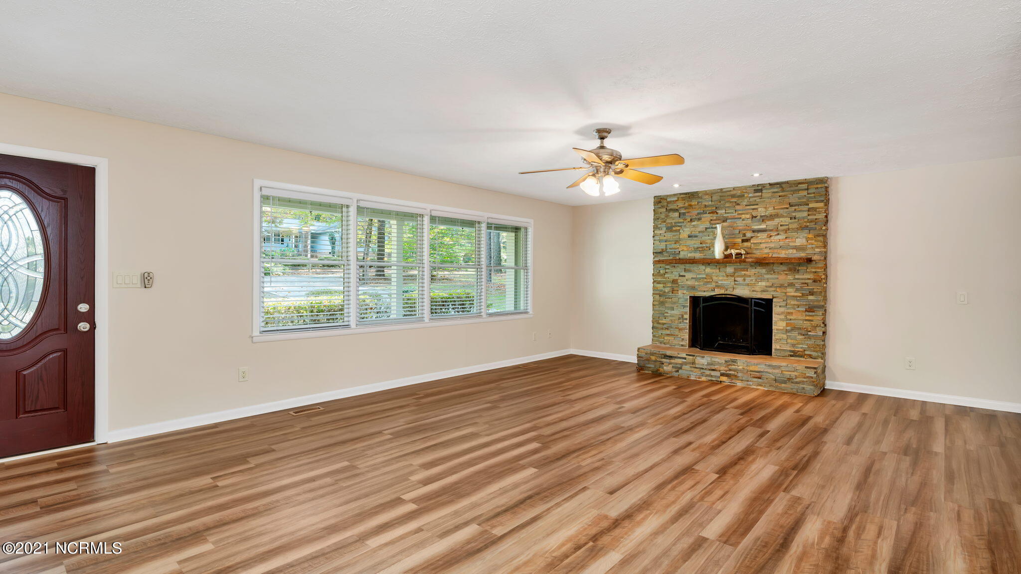 160 Boiling Spring Circle Southern Pines, NC 28387 - Photo 14 of 33 28-web-or-mls-160 Boiling Spring_2