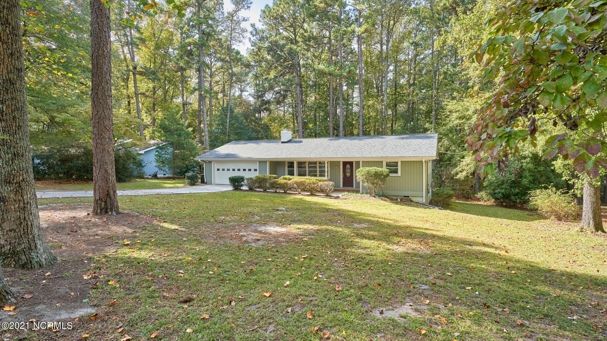 160 Boiling Spring Circle Southern Pines, NC 28387 - Photo 2 of 33 23-web-or-mls-160 Boiling Spring_29