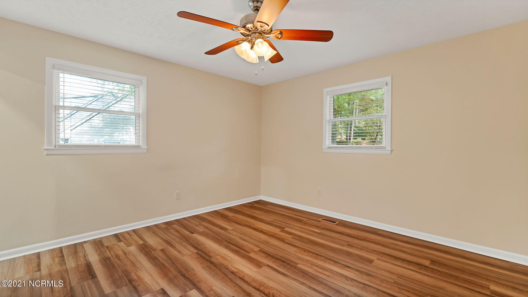 160 Boiling Spring Circle Southern Pines, NC 28387 - Photo 22 of 33 12-web-or-mls-160 Boiling Spring_18