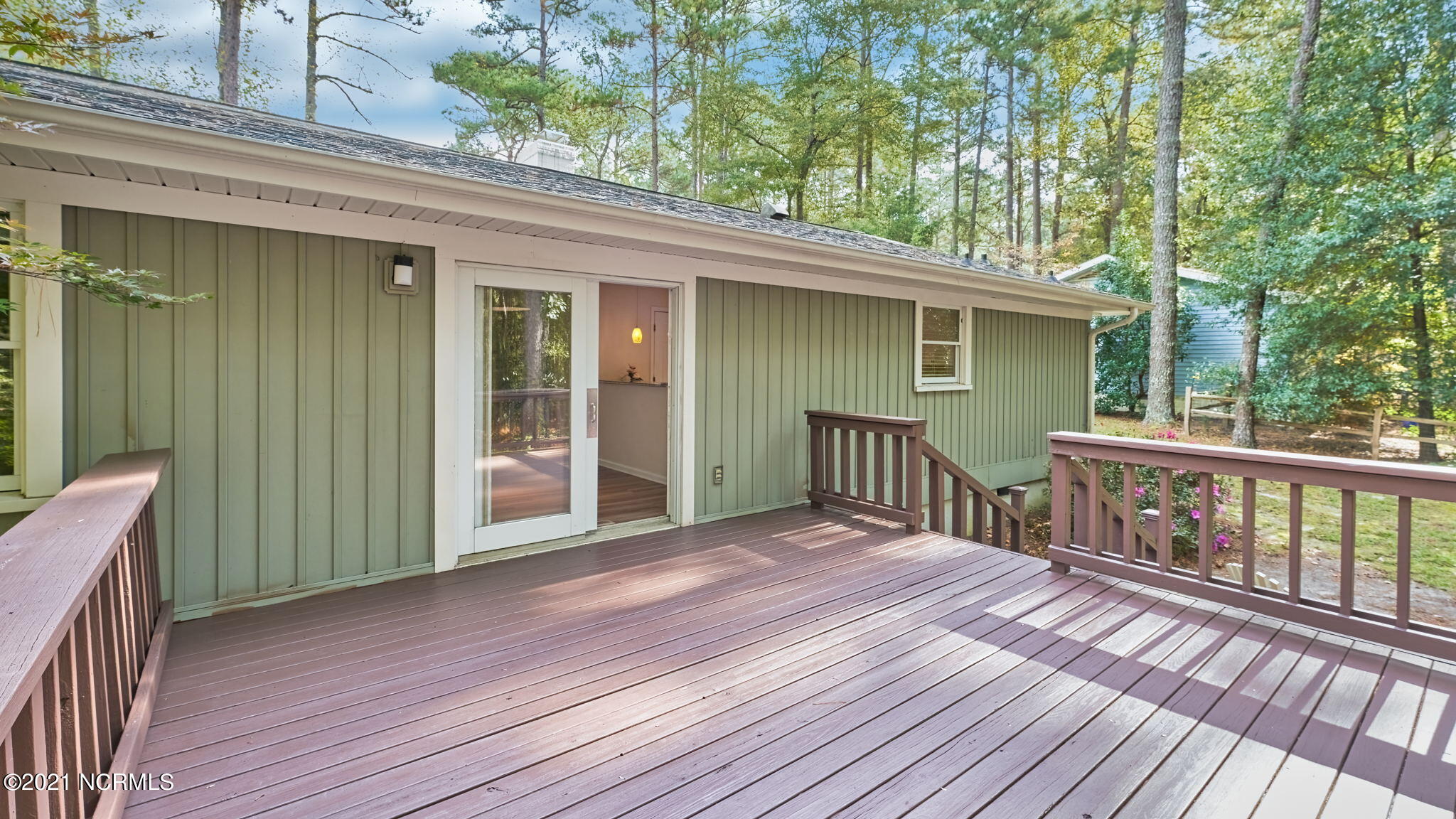 160 Boiling Spring Circle Southern Pines, NC 28387 - Photo 4 of 33 21-web-or-mls-160 Boiling Spring_27