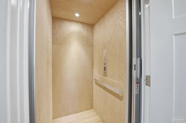 $1,750,000 | 2721 Bay Street, Gulf Breeze, FL 32563