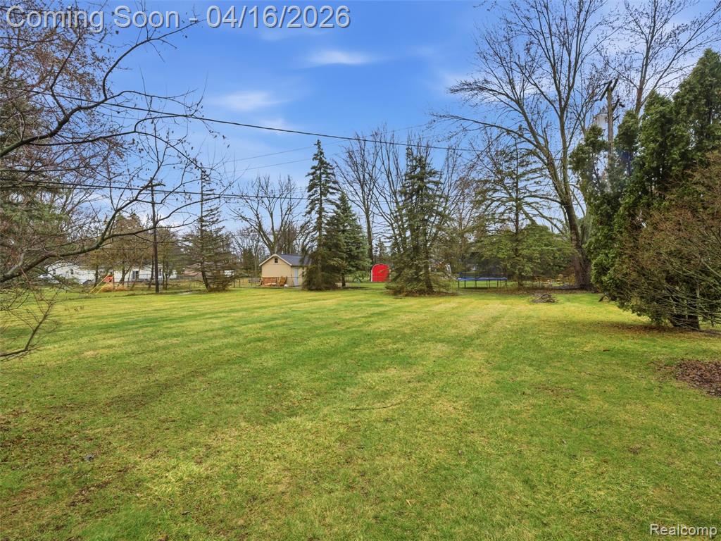 192 Booth Road Troy, MI 48085 - Photo 32 of 37