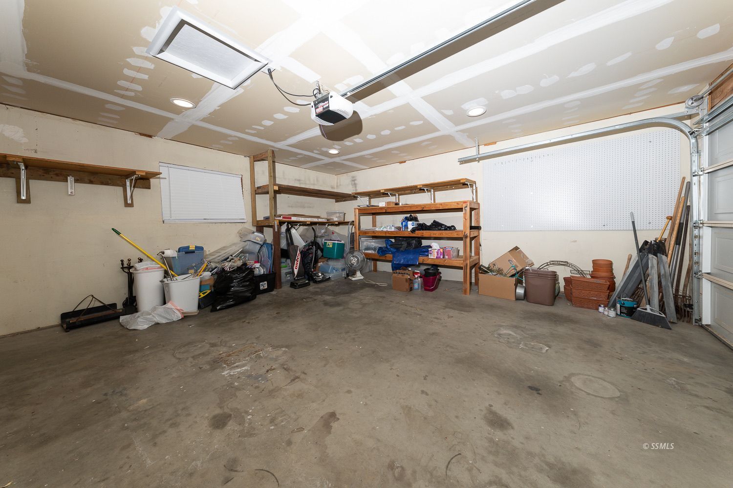 539 West Wasp Avenue Ridgecrest, CA 93555 - Photo 33 of 47