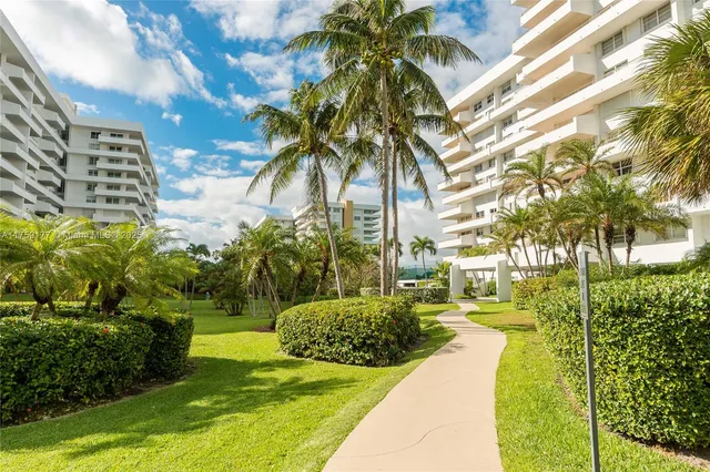 $1,199,000 | 155 Ocean Ln Drive, Unit 1113, Key Biscayne, FL 33149
