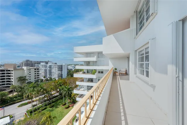 $1,199,000 | 155 Ocean Ln Drive, Unit 1113, Key Biscayne, FL 33149