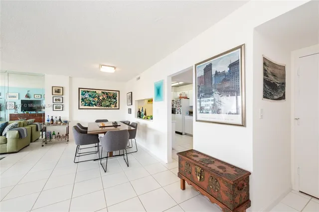 $1,199,000 | 155 Ocean Ln Drive, Unit 1113, Key Biscayne, FL 33149