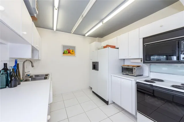 $1,199,000 | 155 Ocean Ln Drive, Unit 1113, Key Biscayne, FL 33149