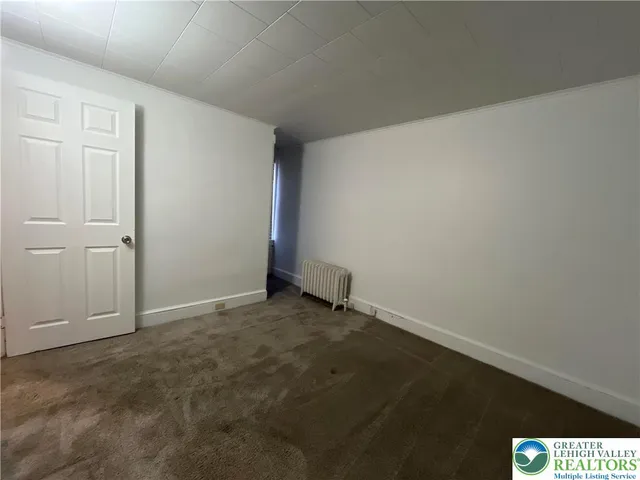 an empty room with an empty space