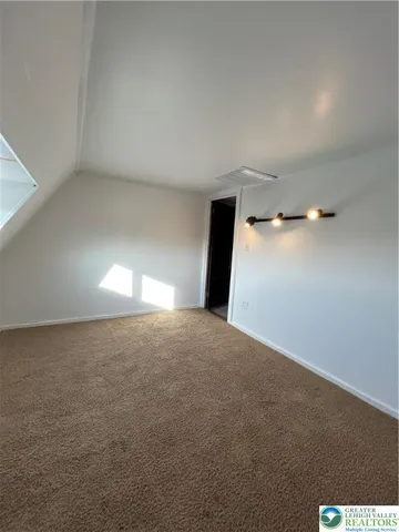 $2,200 | 809 South 10th Street, Allentown, PA 18103