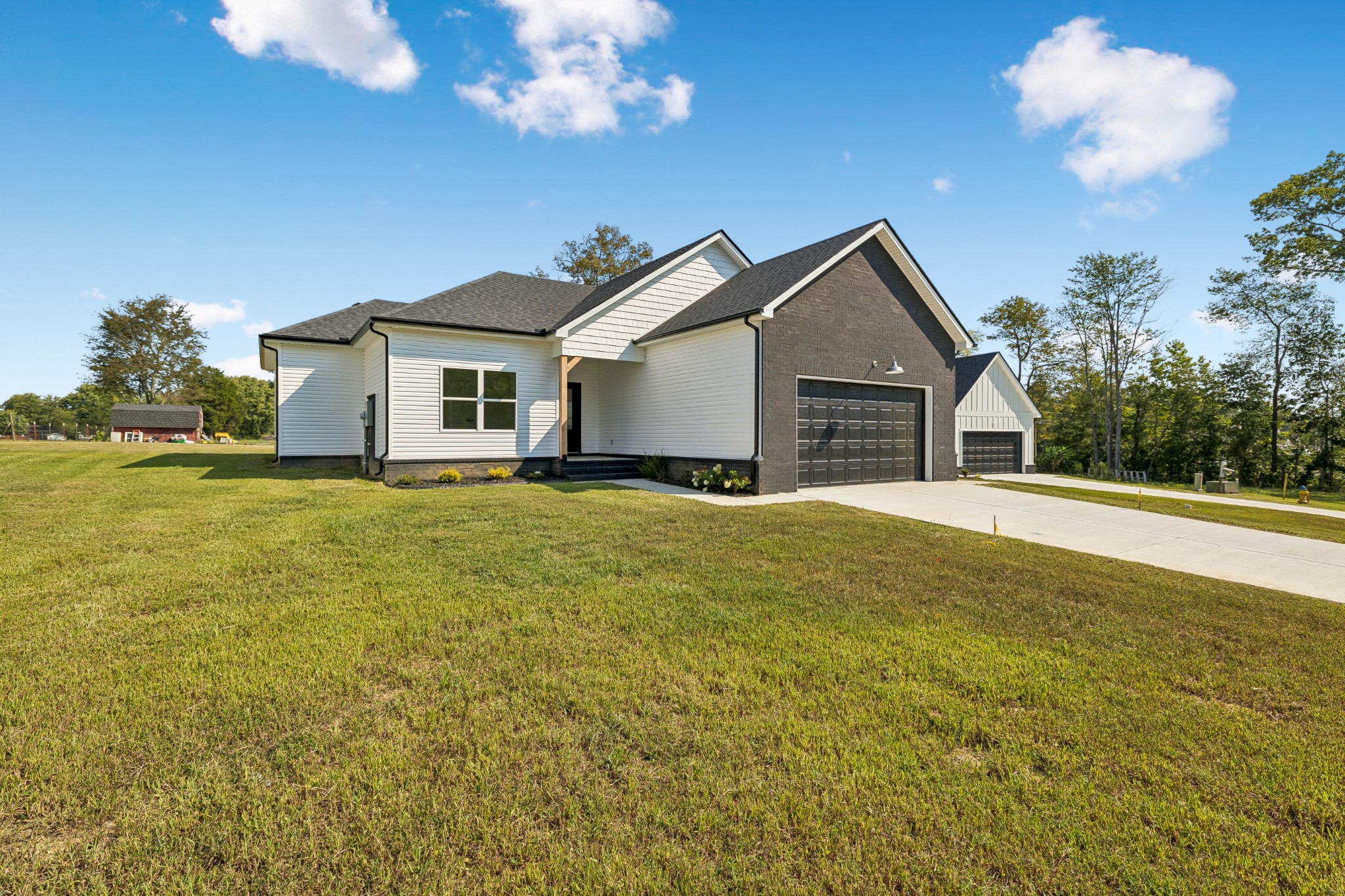 194 Vickers Road Smithville, TN 37166 - Photo 1 of 37 Gallery Image 1