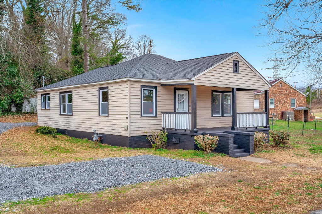 105 Marion Street Anderson, SC 29621 - Photo 1 of 18
