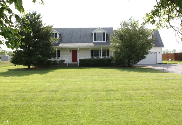 $346,000 | 6052 North Deckshire Lane, Shirley, IN 47384
