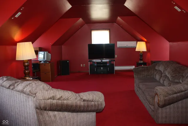 $346,000 | 6052 North Deckshire Lane, Shirley, IN 47384