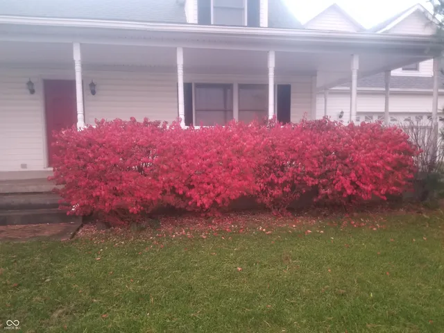 $346,000 | 6052 North Deckshire Lane, Shirley, IN 47384