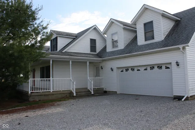 $346,000 | 6052 North Deckshire Lane, Shirley, IN 47384