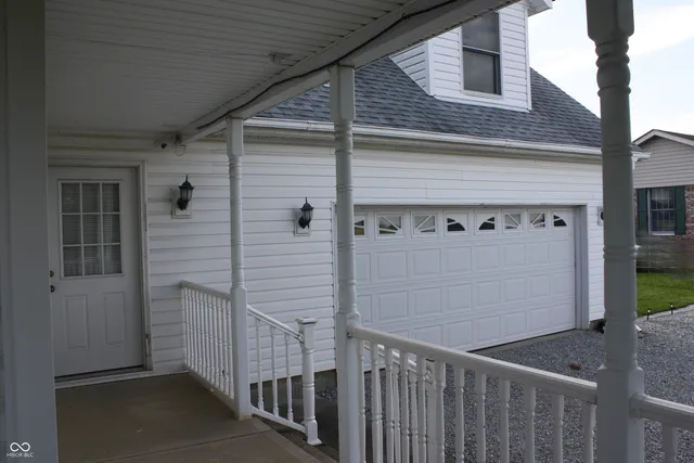 $346,000 | 6052 North Deckshire Lane, Shirley, IN 47384