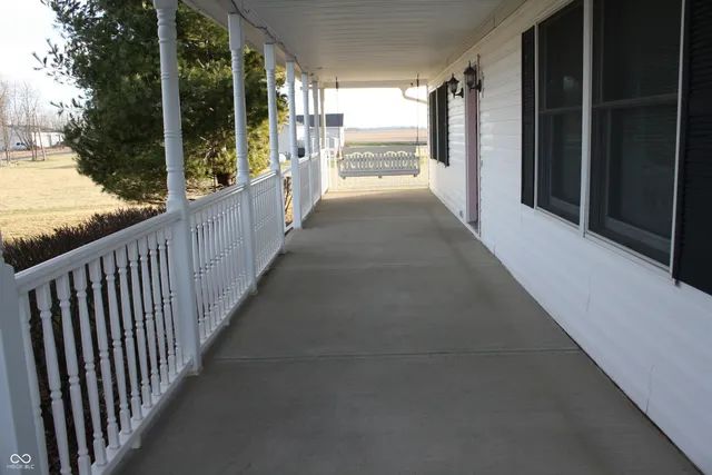 $346,000 | 6052 North Deckshire Lane, Shirley, IN 47384