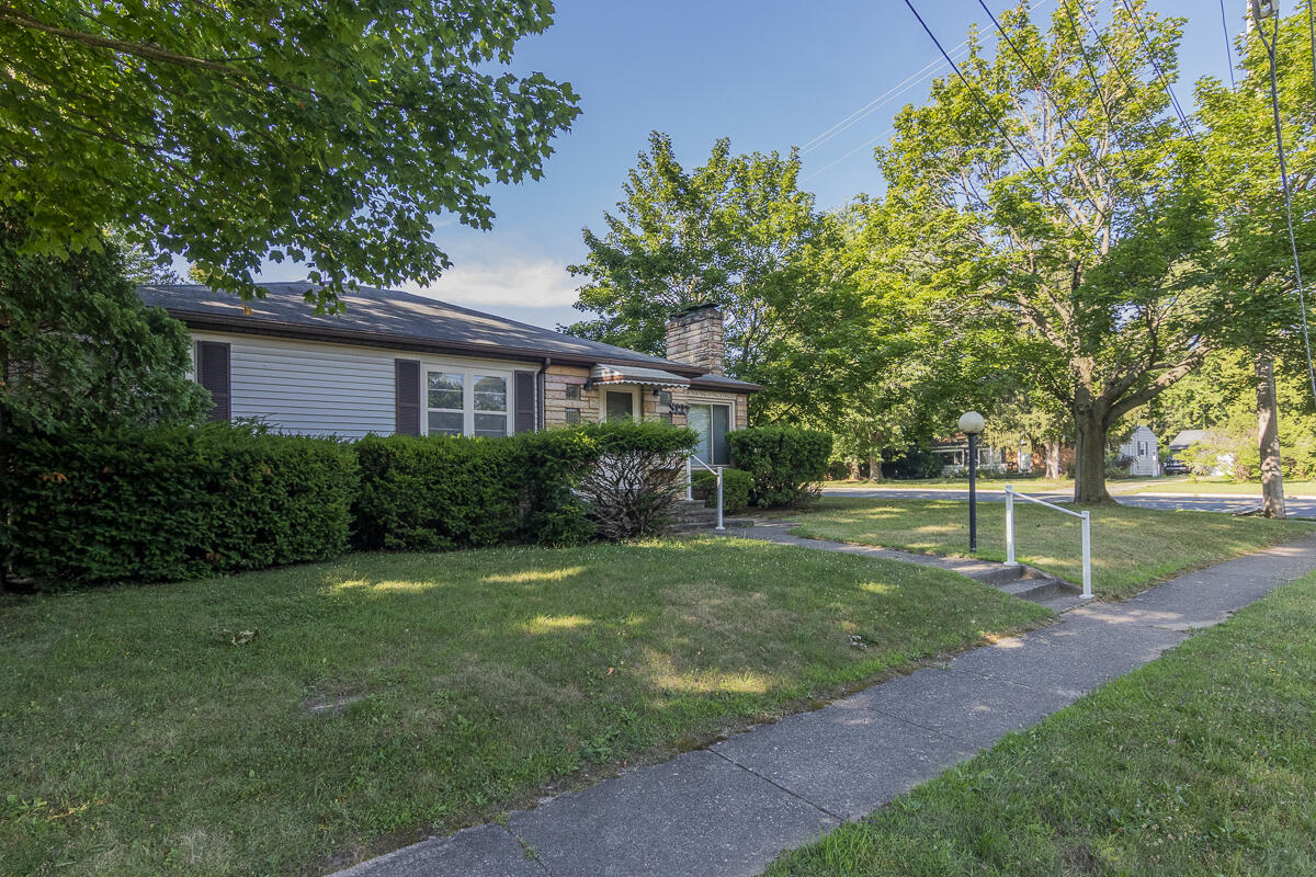 3127 Grace Road Kalamazoo, MI 49006 - Photo 31 of 31 3127Grace-47