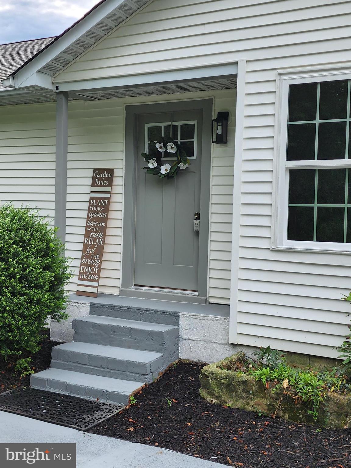 10142 Dahlgren Road King George, VA 22485 - Photo 4 of 38 Gallery Image 4