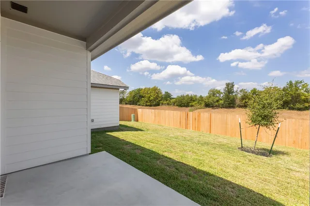 $348,500 | 3556 Pointe Du Hoc Drive, Bryan, TX 77808