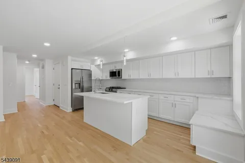 $4,650 | 116 Valley Street, Unit 2, South Orange, NJ 07079