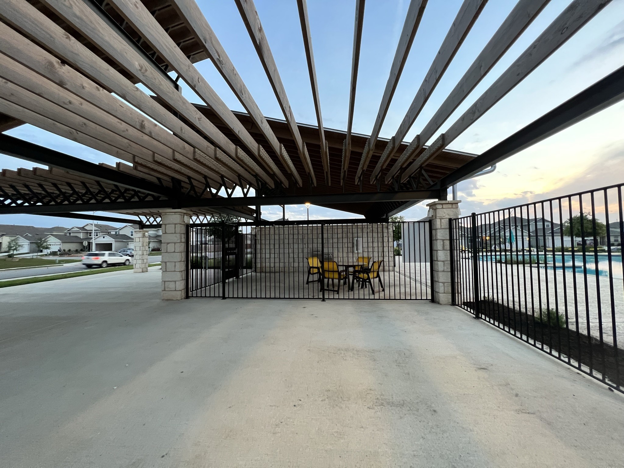 6413 Owl Creek Lane Austin, TX 78747 - Photo 21 of 23 a view of parking garage