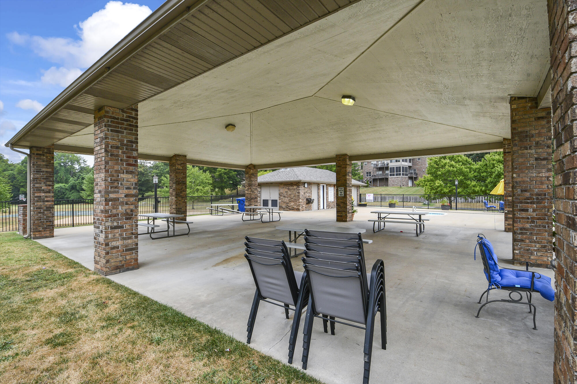5228 South Nettleton Avenue Springfield, MO 65810 - Photo 20 of 24 DSC_1582