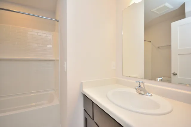 $469,900 | 821 5 Mile Road, Caledonia, WI 53402