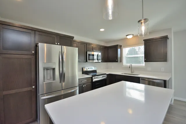 $469,900 | 821 5 Mile Road, Caledonia, WI 53402