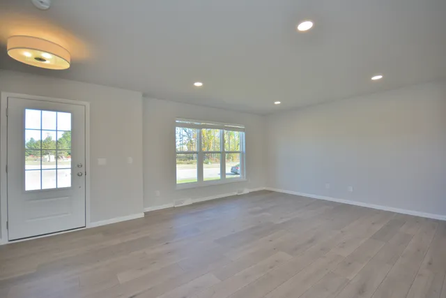 $469,900 | 821 5 Mile Road, Caledonia, WI 53402