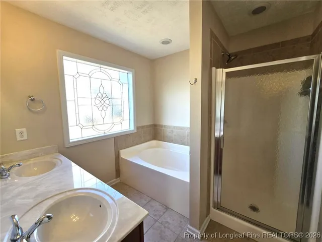 $2,100 | 5241 Goshawk Drive, Hope Mills, NC 28348