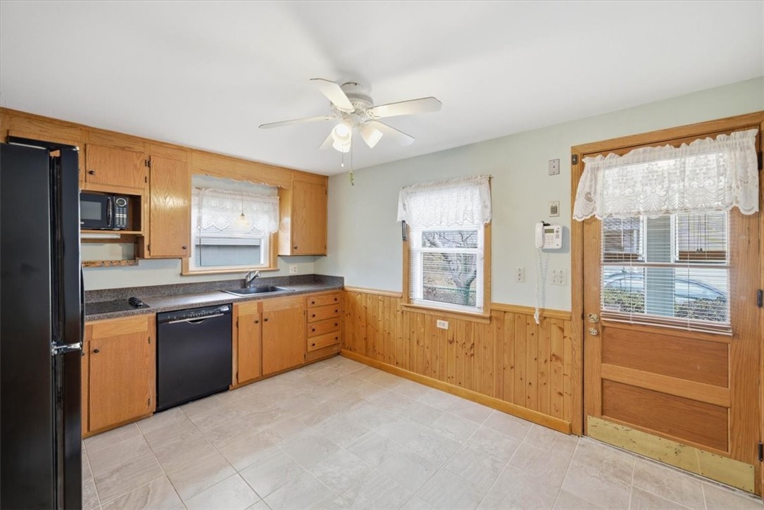 80 Maplecrest Drive Pawtucket, RI 02861 - Photo 15 of 44 Generous floor space offers flexibility for dining or future layout enhancements.