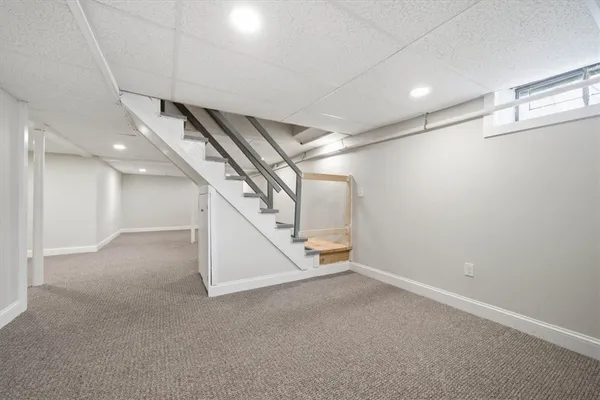 $400,000 | 80 Maplecrest Drive, Pawtucket, RI 02861
