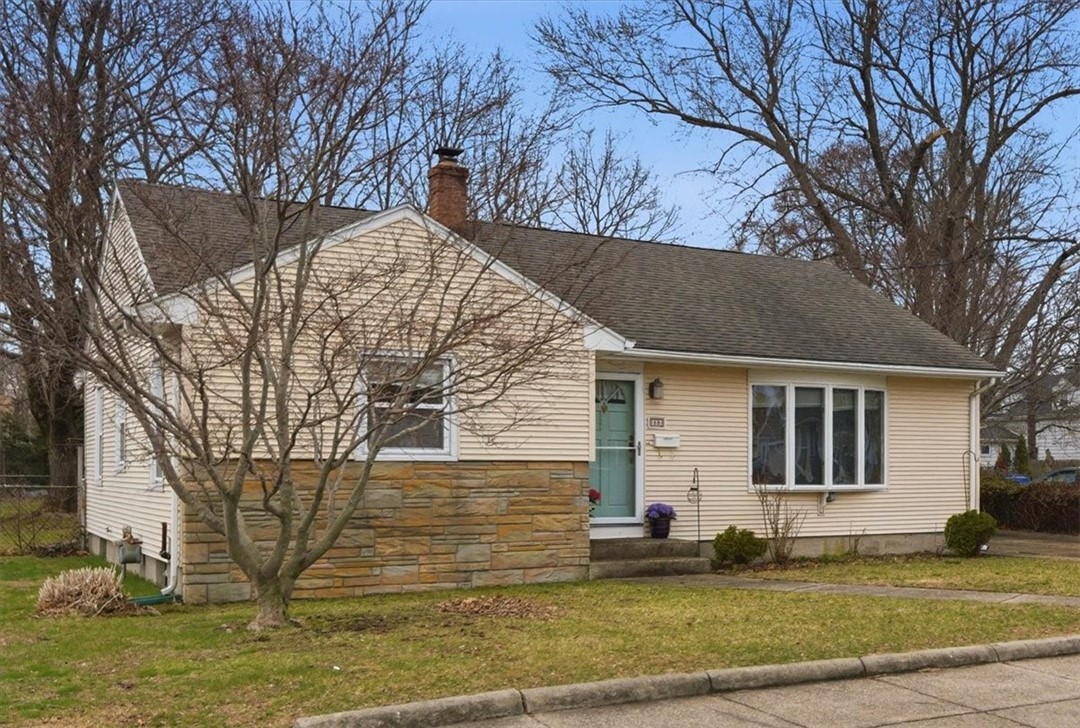 80 Maplecrest Drive Pawtucket, RI 02861 - Photo 3 of 44 Move right into this charming and well-maintained ranch offering easy one-level living.