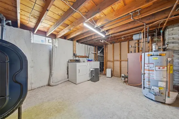 $400,000 | 80 Maplecrest Drive, Pawtucket, RI 02861