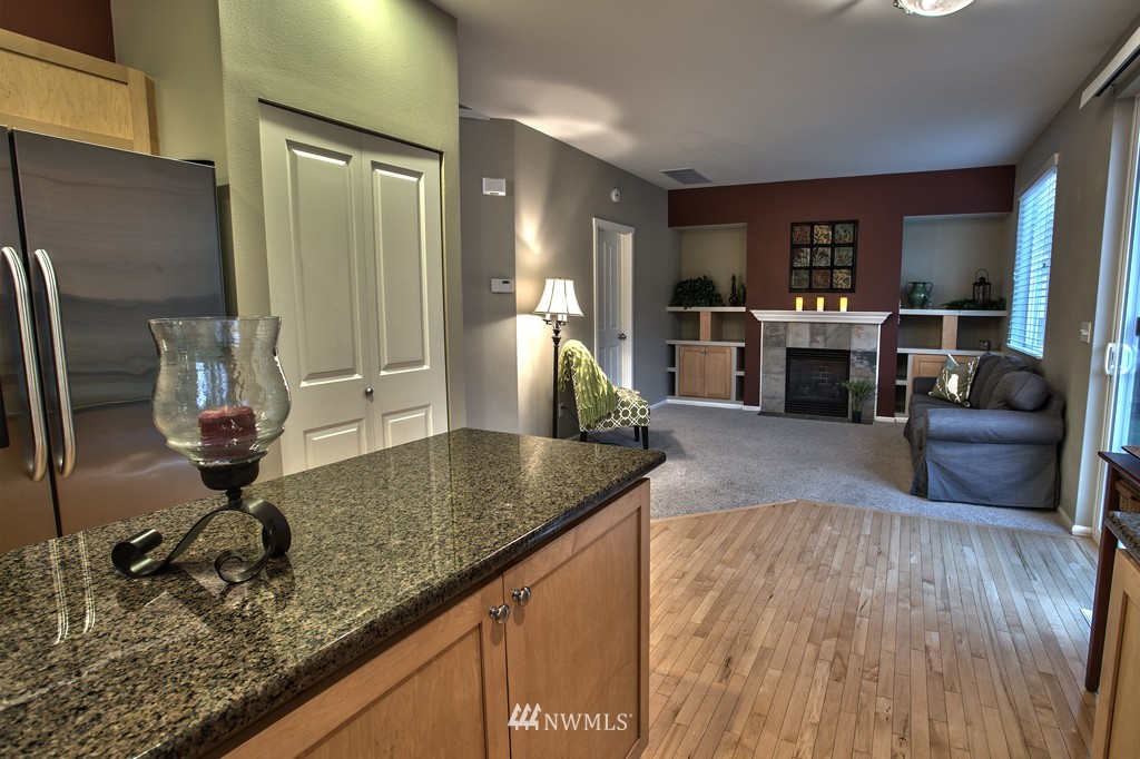 27500 Maple Ridge Way Southeast Maple Valley, WA 98038 - Photo 10 of 19