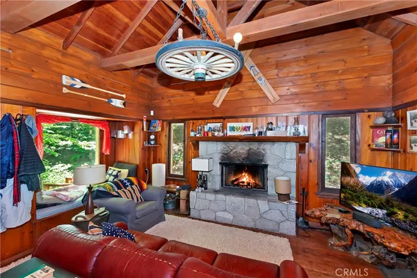 $449,000 | 714 Blue Jay Canyon Road, Lake Arrowhead, CA 92317