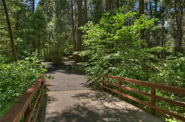 $449,000 | 714 Blue Jay Canyon Road, Lake Arrowhead, CA 92317
