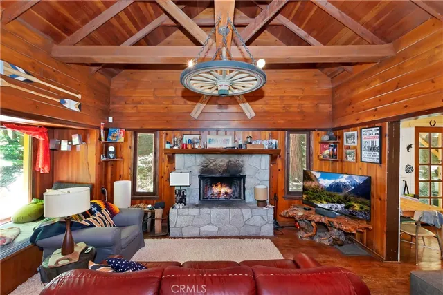 $449,000 | 714 Blue Jay Canyon Road, Lake Arrowhead, CA 92317