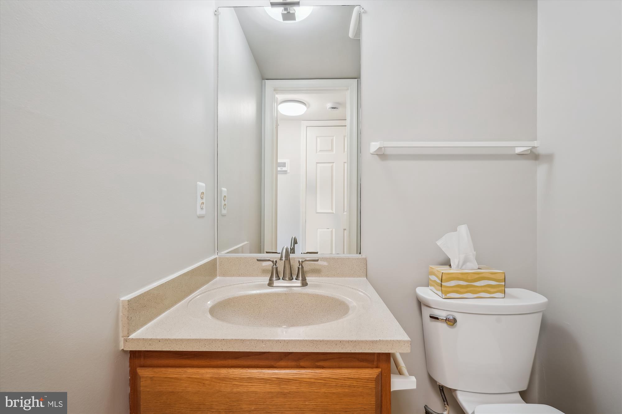 10 Suncroft Court Silver Spring, MD 20904 - Photo 12 of 19 Powder Room