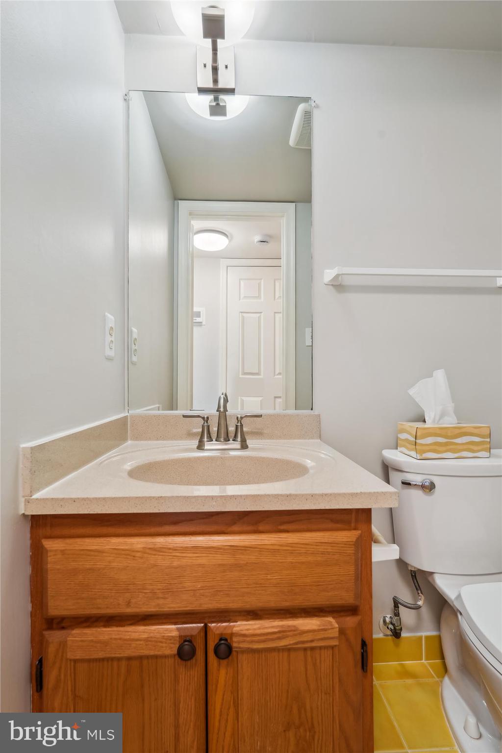 10 Suncroft Court Silver Spring, MD 20904 - Photo 13 of 19 Powder Room