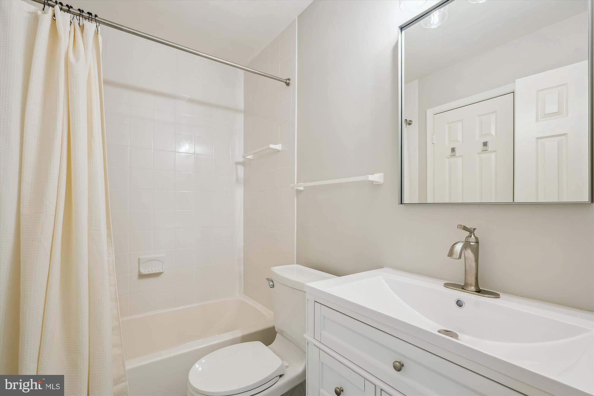 10 Suncroft Court Silver Spring, MD 20904 - Photo 18 of 19 Bath