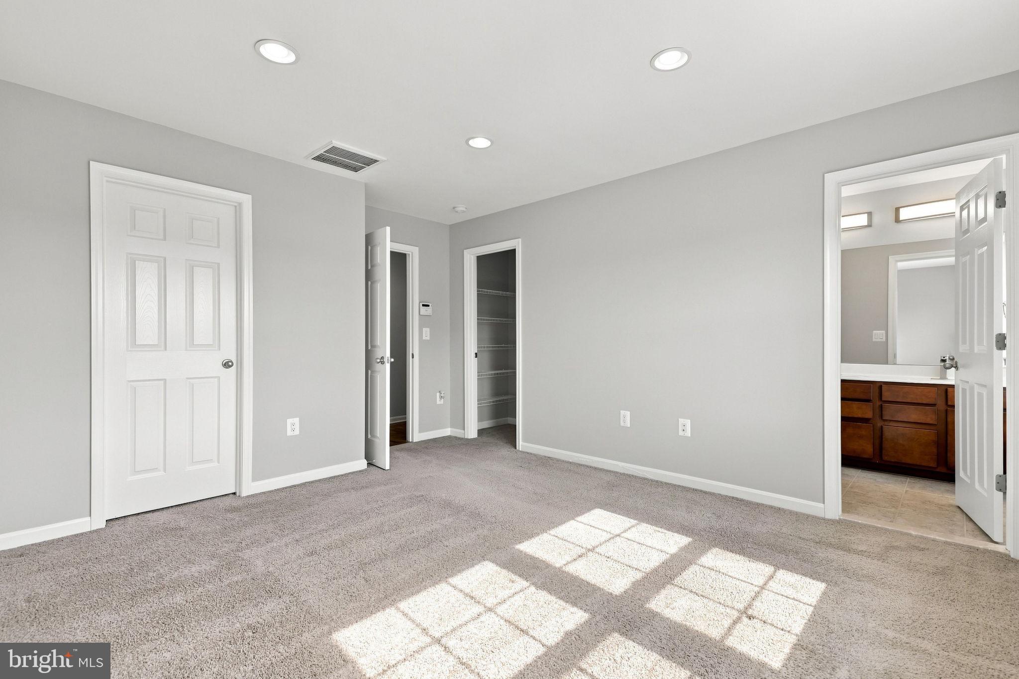 25678 Pleasant Valley Road Chantilly, VA 20152 - Photo 39 of 56 2nd view of Primary Bedroom