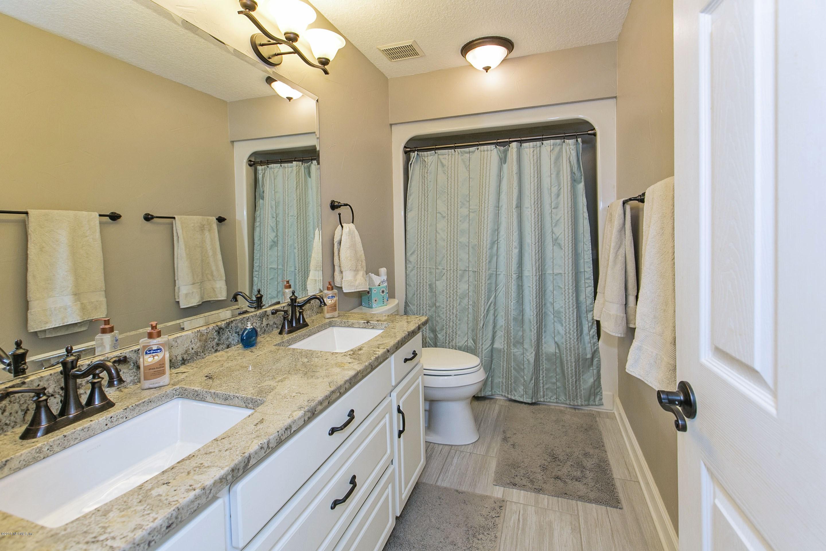 7689 Old Nursery Road Macclenny, FL 32063 - Photo 17 of 37 Bathroom