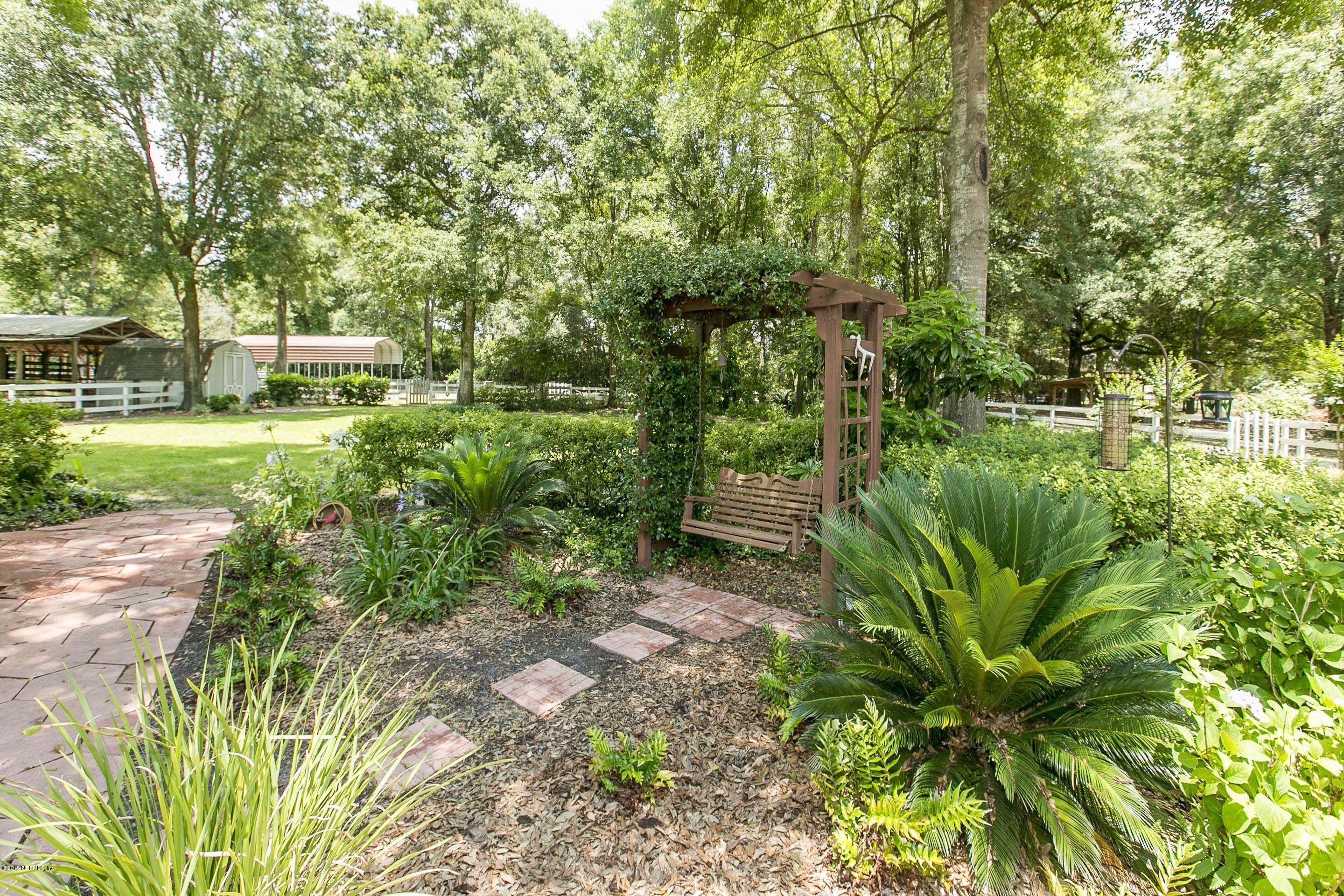 7689 Old Nursery Road Macclenny, FL 32063 - Photo 23 of 37 Backyard Swing